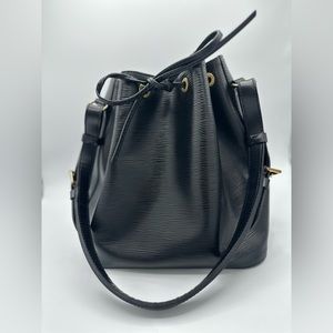 Authentic Louis Vuitton Petit Noe Epi Black